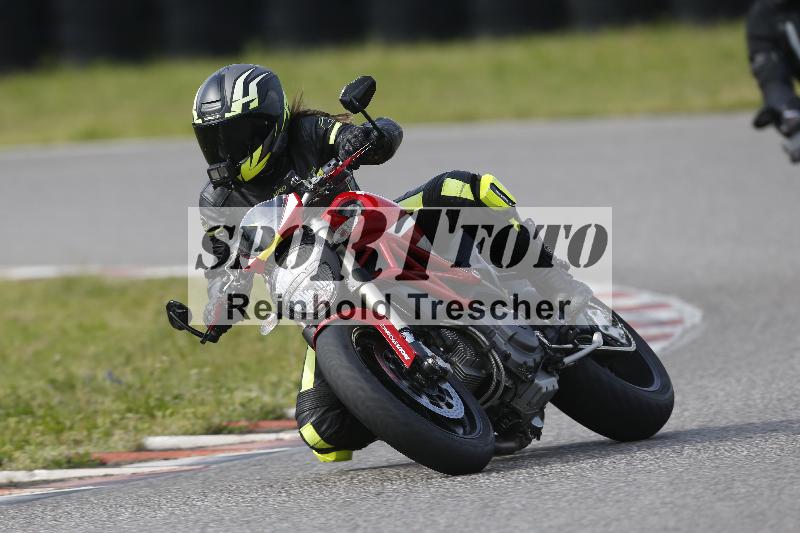 /Archiv-2024/17 01.05.2024 Speer Racing ADR/Schnuppertraining